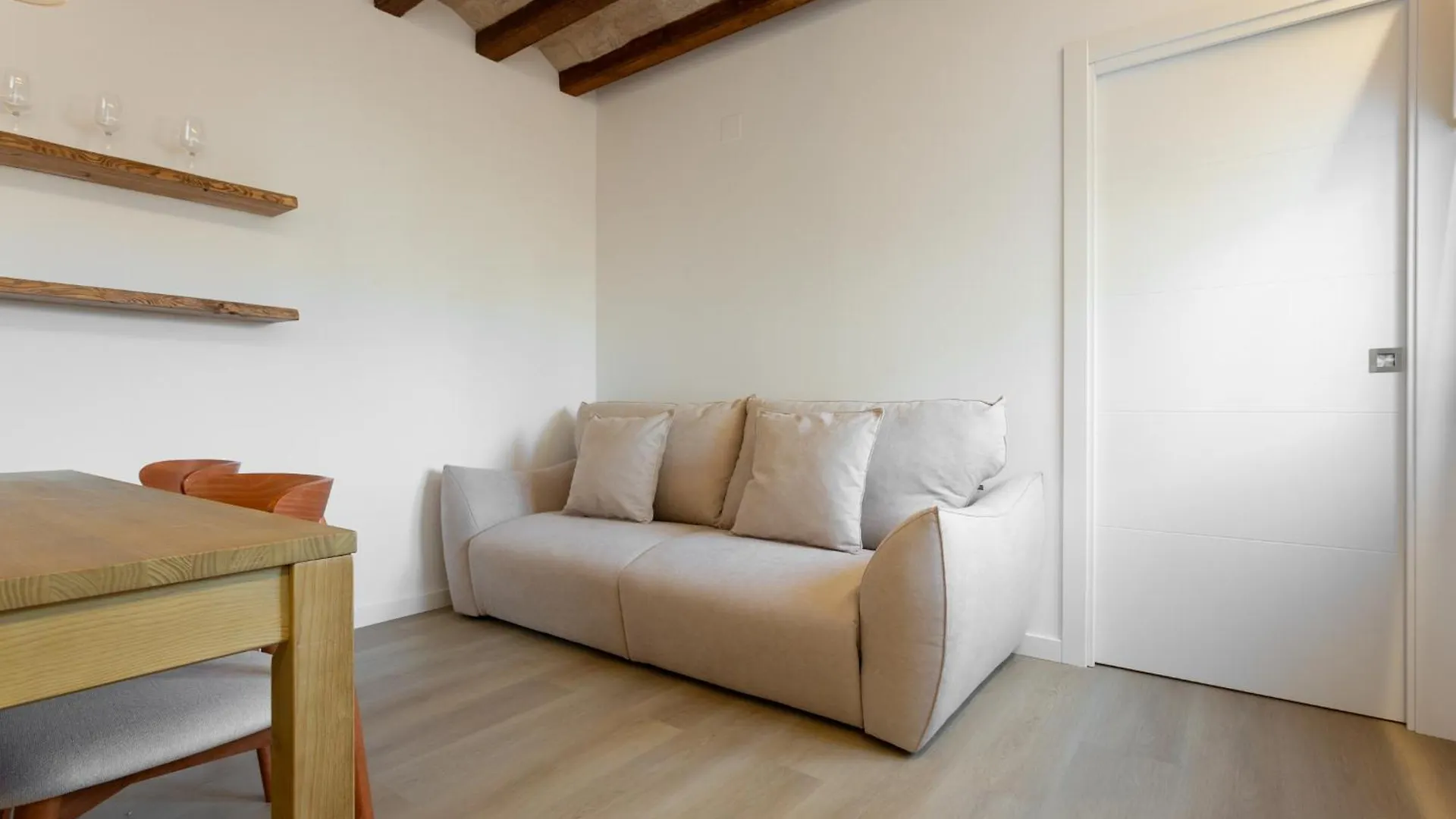 Impeccable 5P Apartment In The Heart Of Barcelone 0*, Barcelona Spain