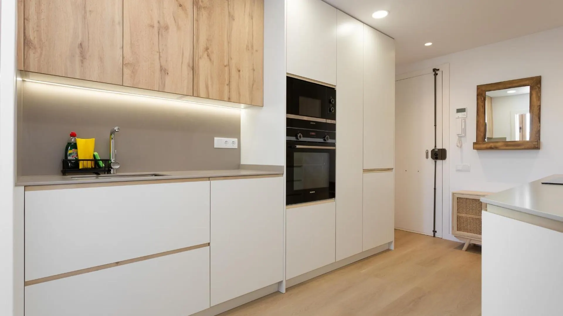 Impeccable 5P Apartment In The Heart Of Barcelone Barcelona